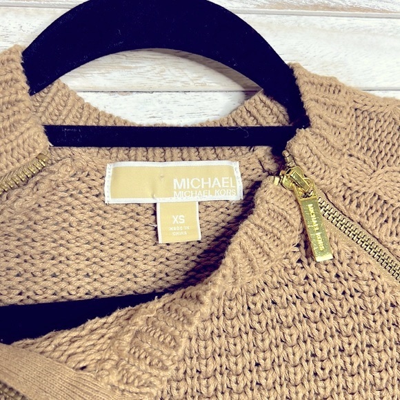 #22 MICHEAL l Micheal Kors Tan Gold Zipper Detail Crew Neck Sweater XS - Picture 3 of 7
